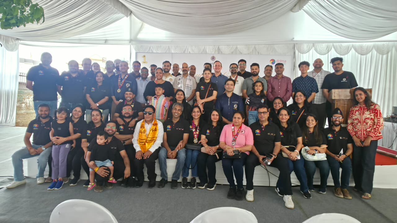 Round-Table-Trinetra-Team